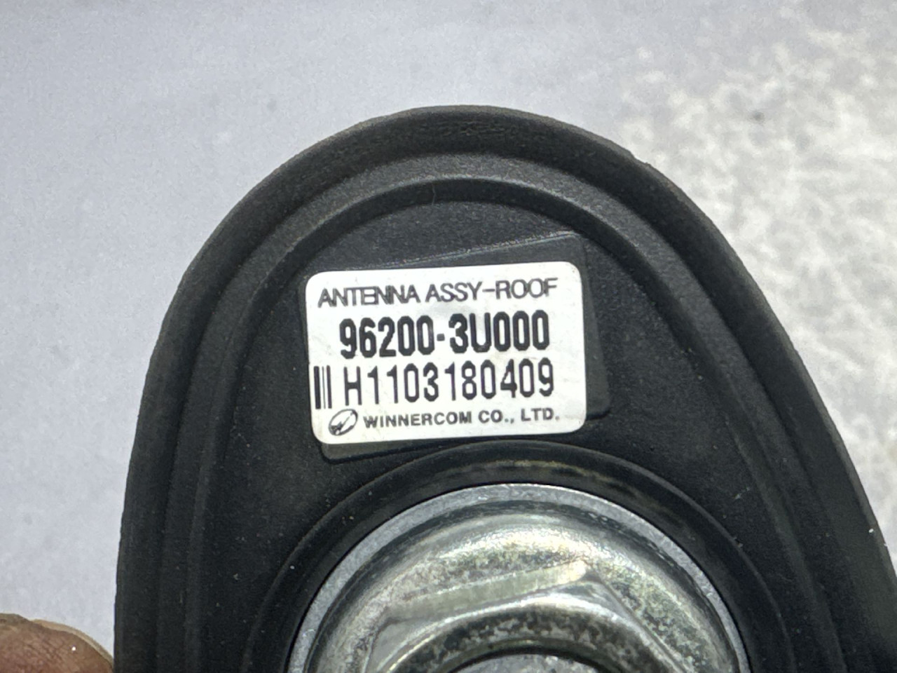 DIJELOVI ANTENA KIA SPORTAGE > 11-15 962003U000
