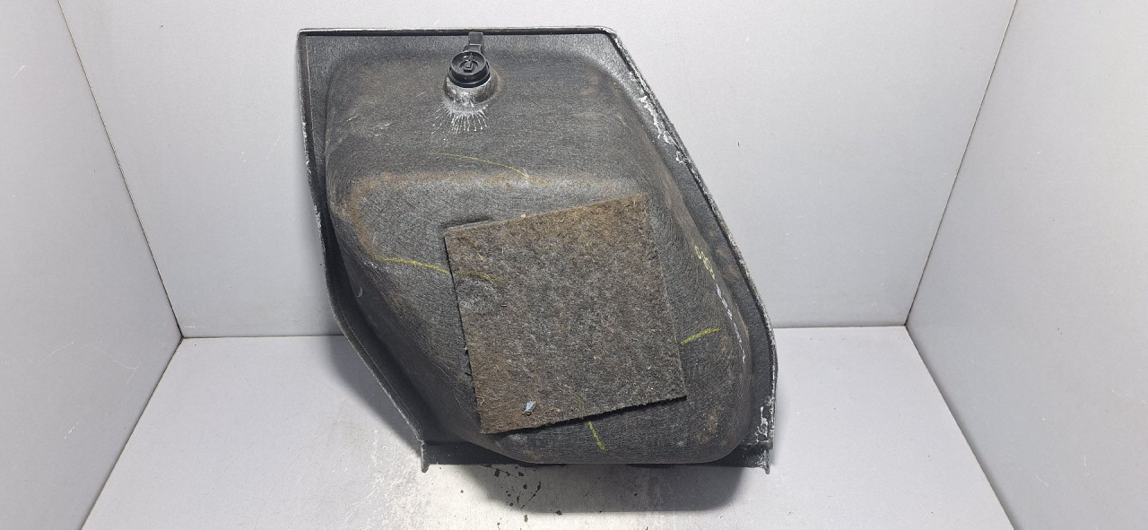 DIJELOVI PLASTIKA AUDI Q5 (FY) > 17 - 20