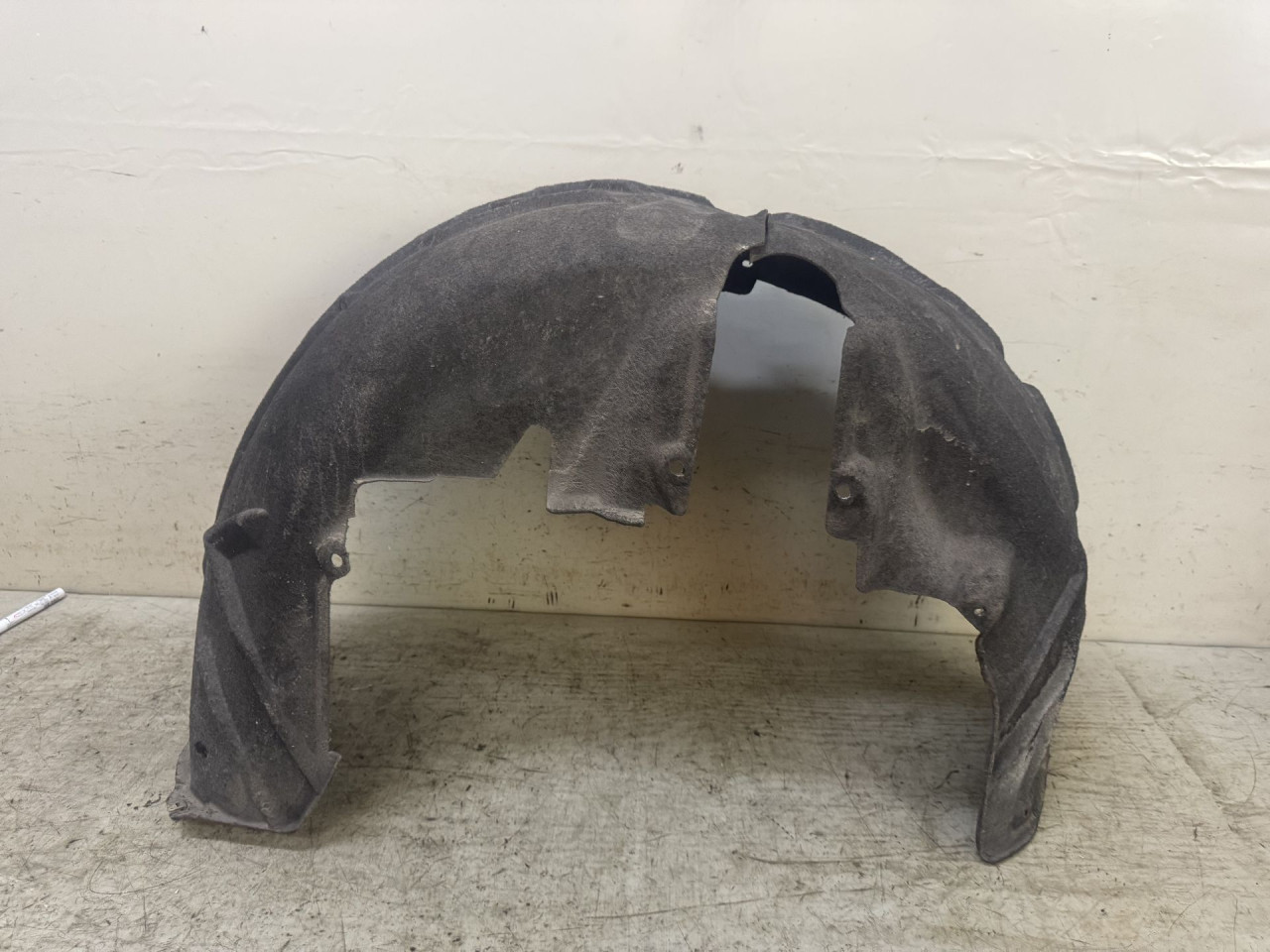 UNUTRASNJI BLATOBRAN AUDI A6 4K > 18- 4K0810172E