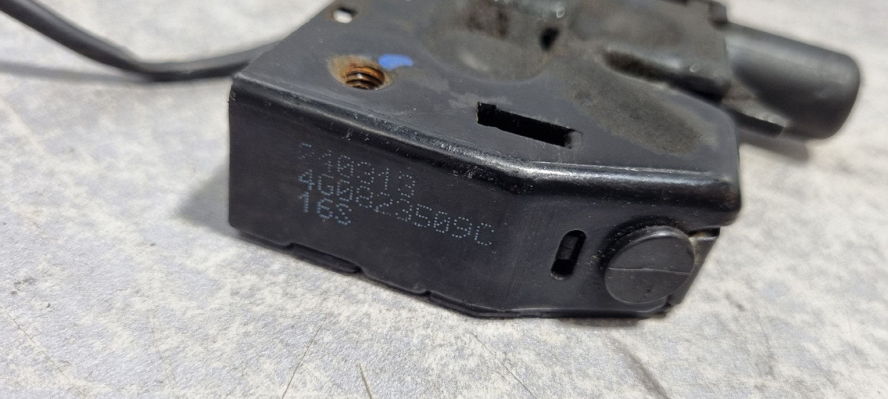 DIJELOVI BRAVA HAUBE AUDI A6 4G > 11-14 4G0823509C