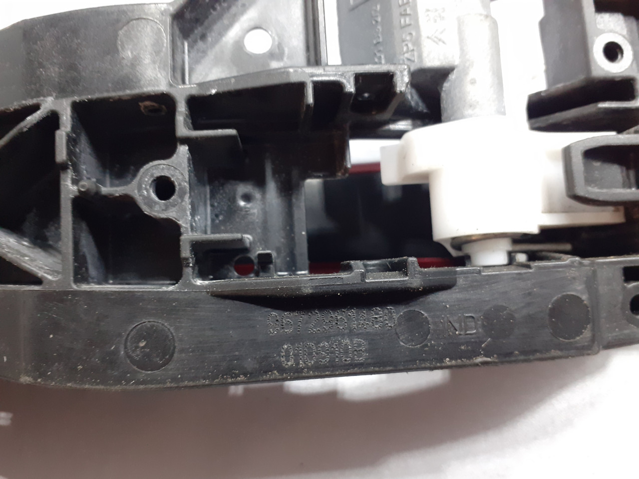 RUCKA VRATA PEUGEOT 207 > 06-09 9672961480