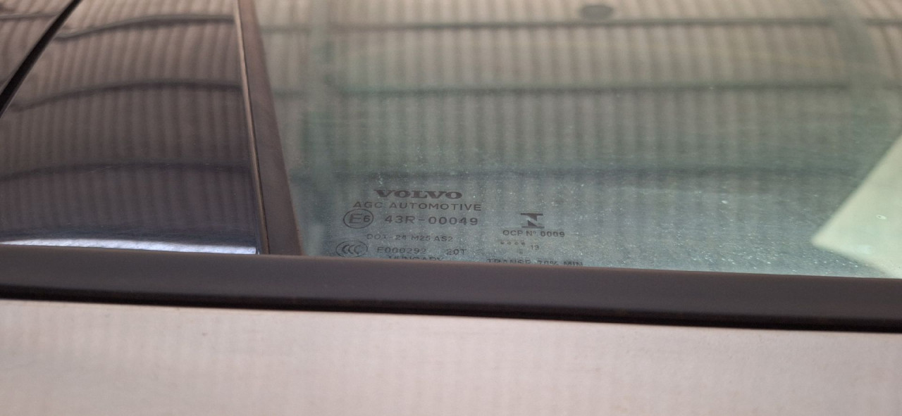 DIJELOVI STAKLO VOLVO V40 > 12-16