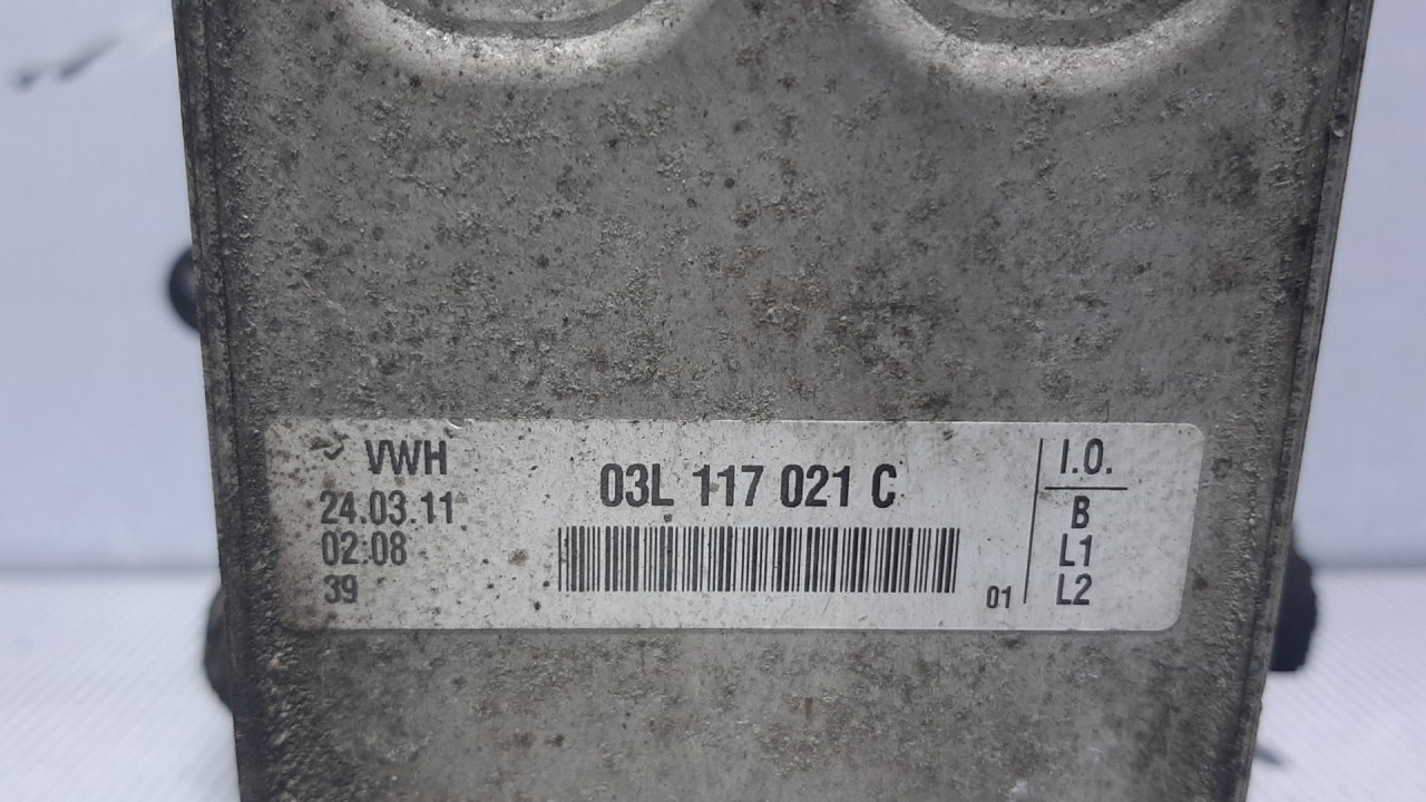 HLADNJAK ULJA VW PASSAT B7 > 10-14 03L117021C