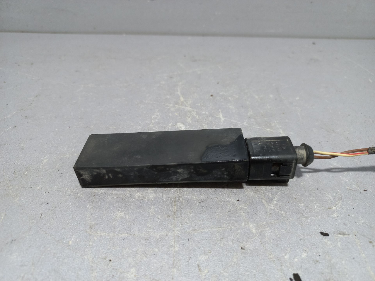 DIJELOVI ANTENA VW PASSAT B6 > 05-10 5FA744230