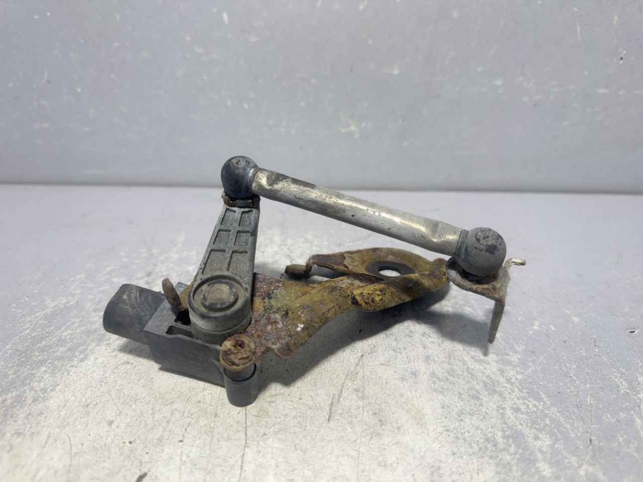 DIJELOVI SENZOR NIVELACIJE FAROVA AUDI Q5 > 12-16 1T0907503A