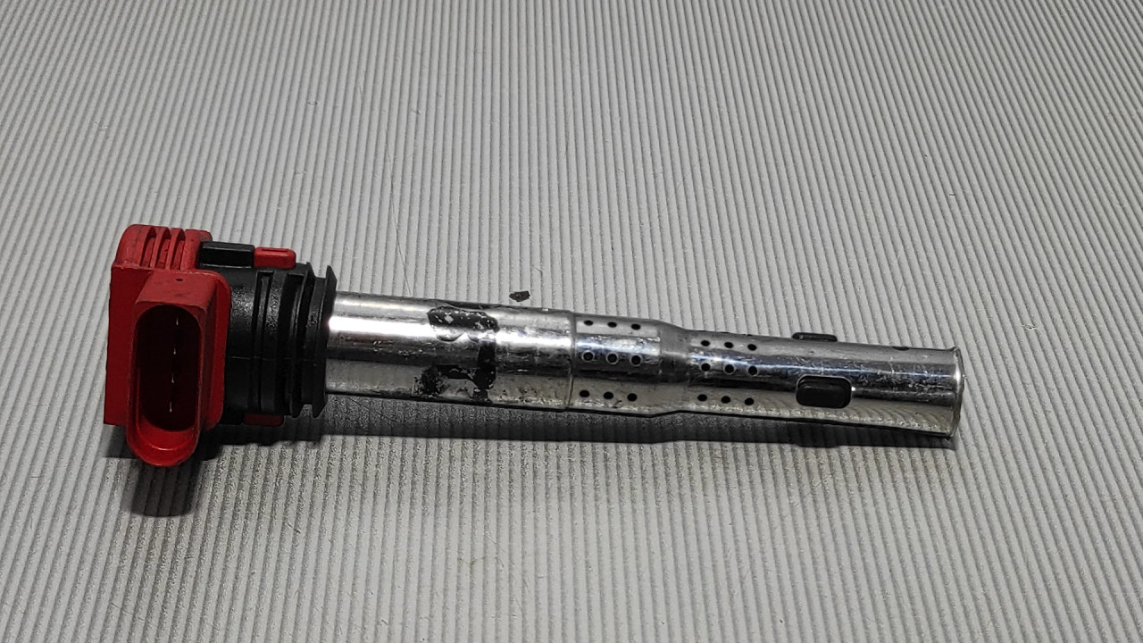 DIJELOVI BOMBINA AUDI A6 > 04-08 06E905115