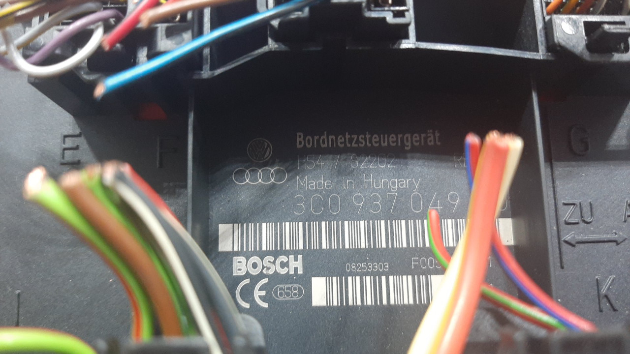 ELEKTRONIKA MODUL VW GOLF 5 > 03-08 3C0937049A