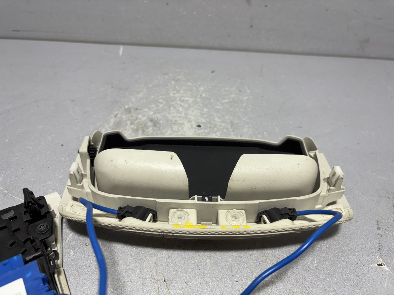 DIJELOVI PRETINAC ZA NAOCALE FORD MONDEO > 14-19
