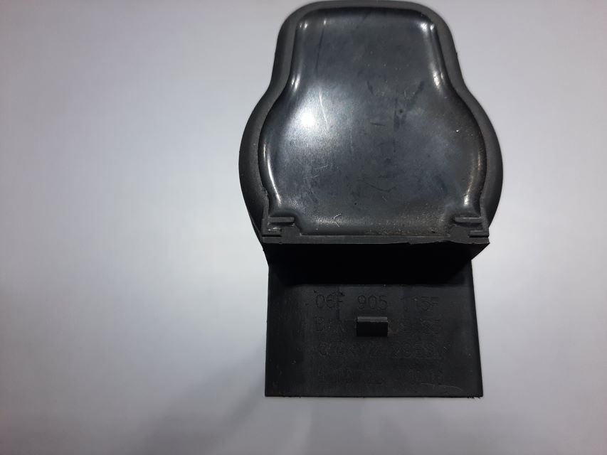DIJELOVI BOMBINA VW PASSAT B6 > 05-10 06F905115F