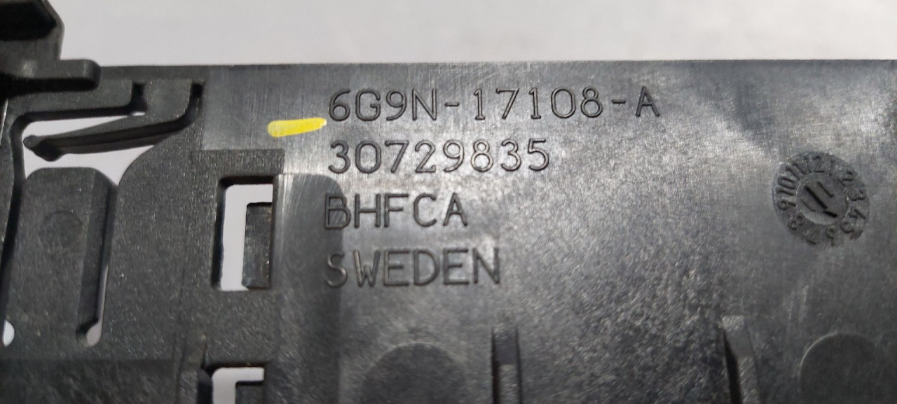 DIJELOVI NOSAC VOLVO XC70 > 07-13 30729535