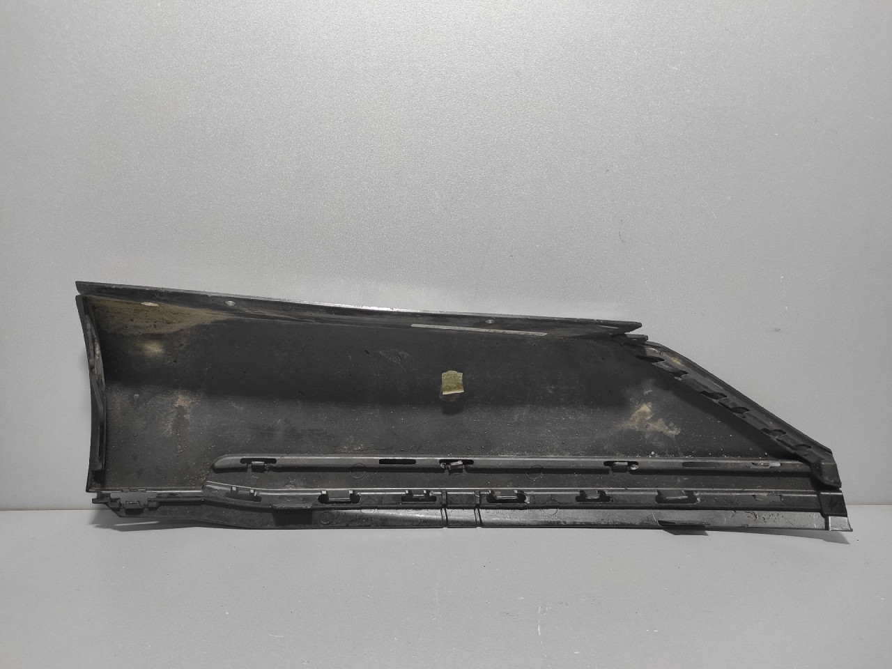 PLASTIKA BRANIKA VW ARTEON > 20- 3G8807819