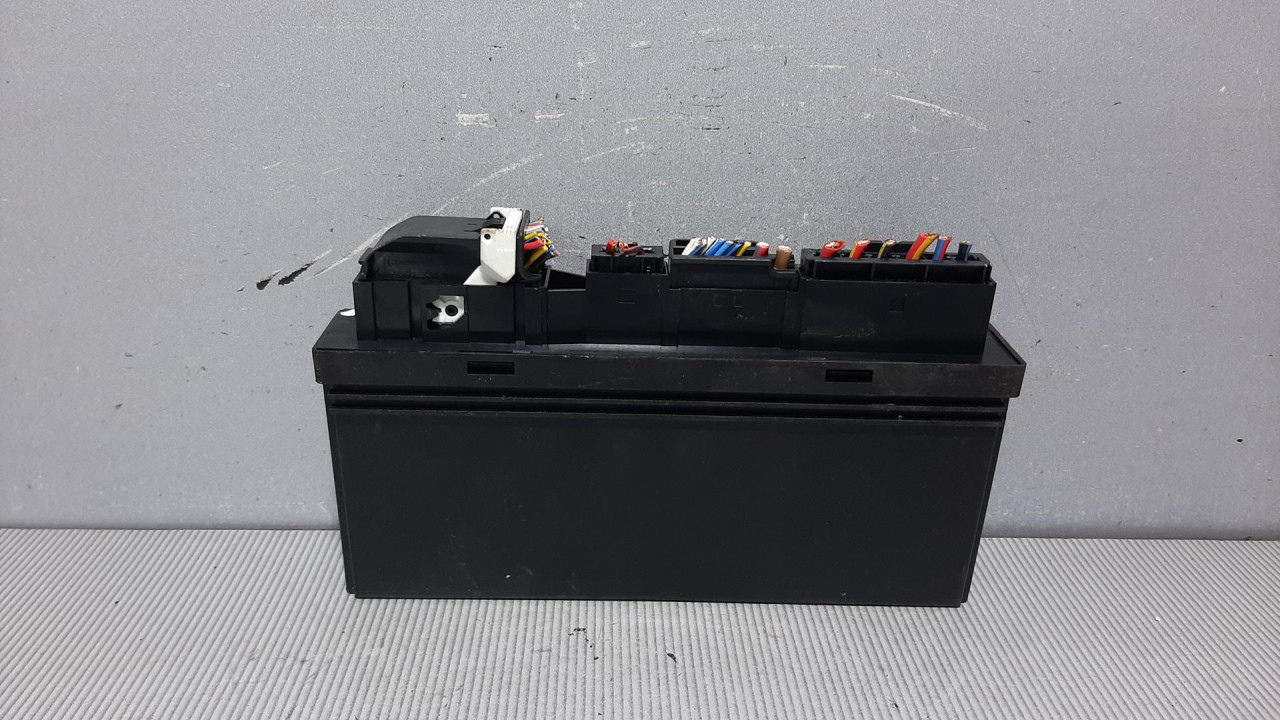 KOMFORT ELEKTRONIKA BMW SERIJA 5 (E60/E61) > 03-07 6135