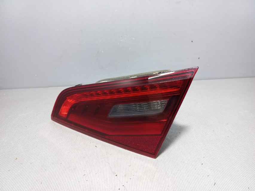 STOP SVJETLO AUDI A3 (8V1/8VA) > 12-16 8V4945094A