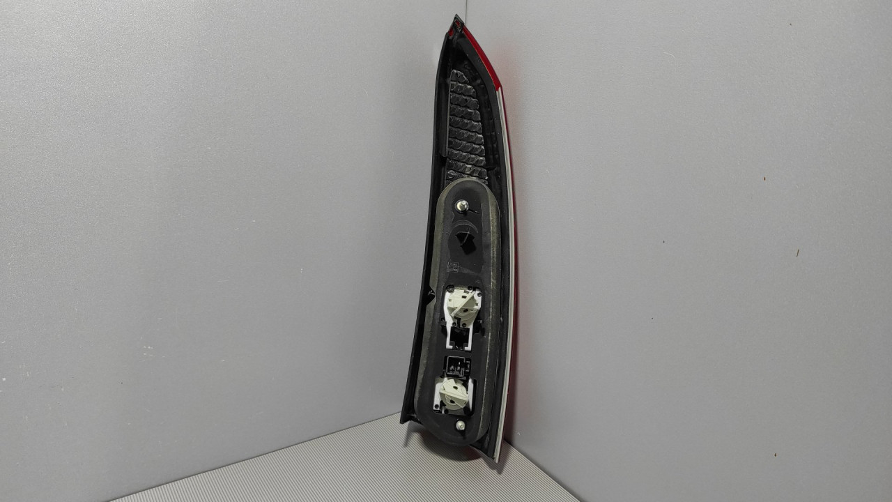 DIJELOVI STOP SVJETLO VOLVO XC70 > 05-07 160985
