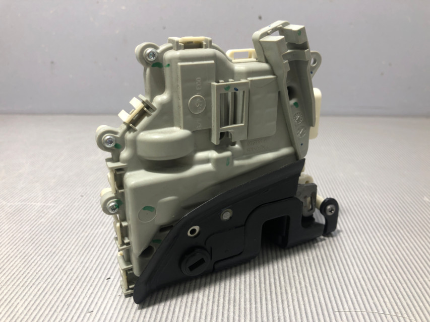 BRAVA VRATA AUDI A4 (B8) > 07-11 8K0839015C
