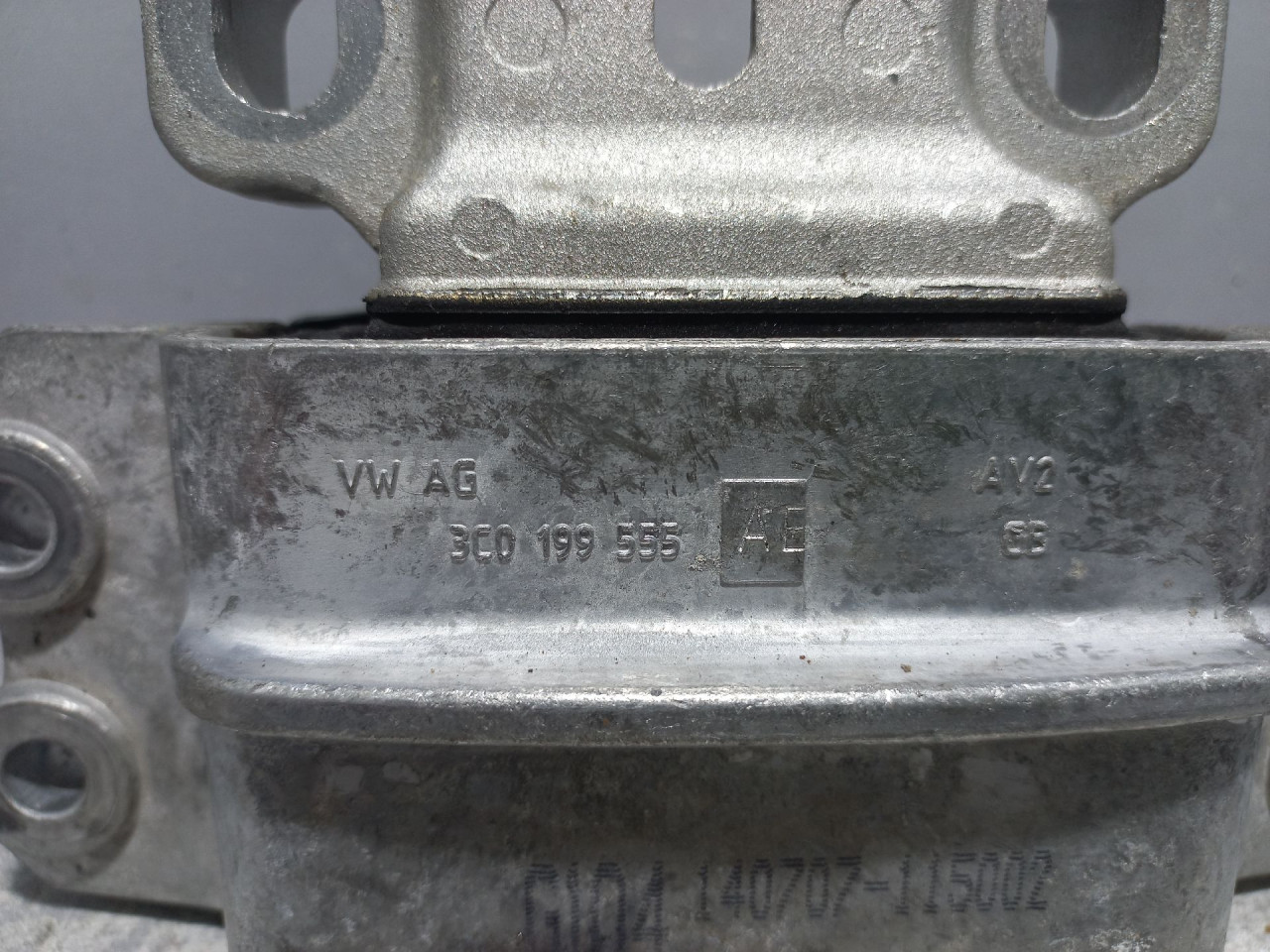 NOSAC MOTORA VW PASSAT B7 > 10-14 3C0199555AE