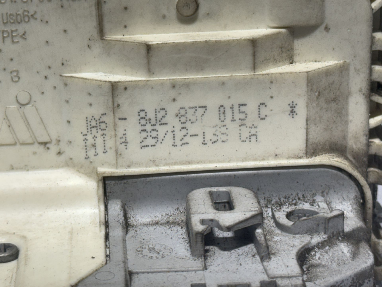 BRAVA VRATA AUDI A4 (B8) > 12-15 8J2837015C