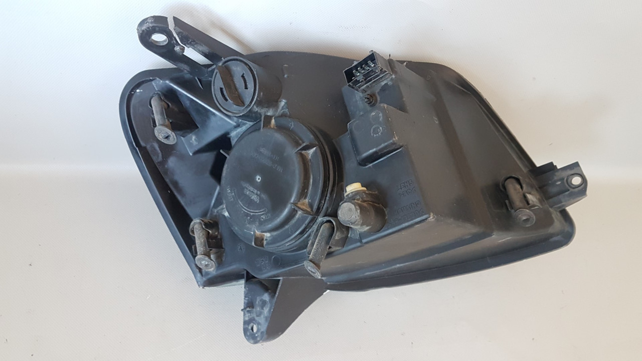 DIJELOVI FAR PEUGEOT PARTNER > 03-08 9644150880