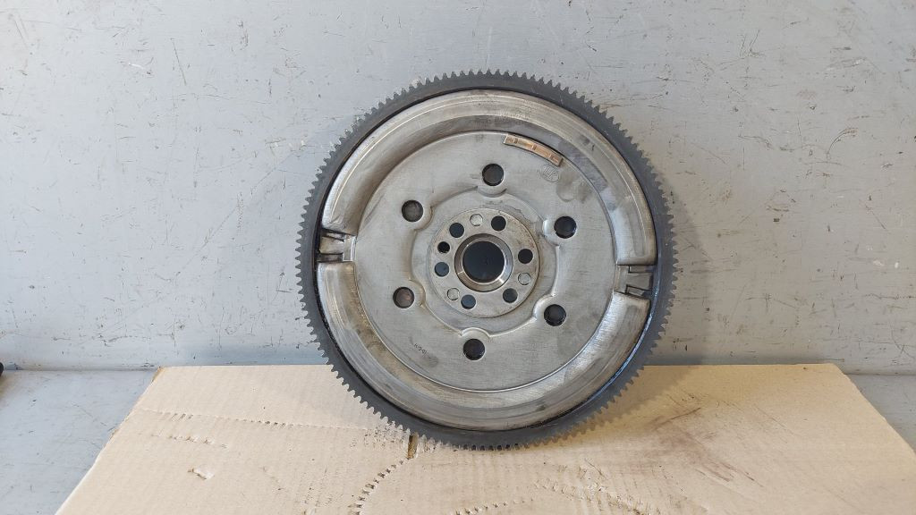 DIJELOVI ZAMAJAC NISSAN QASHQAI > 14-17 123104345R