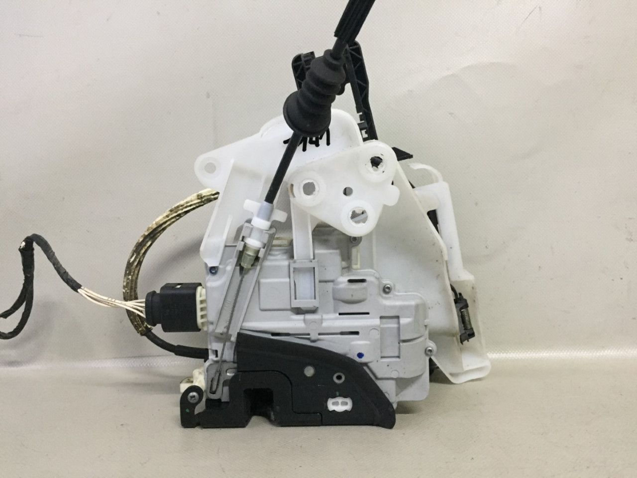 BRAVA VRATA VW PASSAT B6 > 05-10 VW054034 3C1837016A