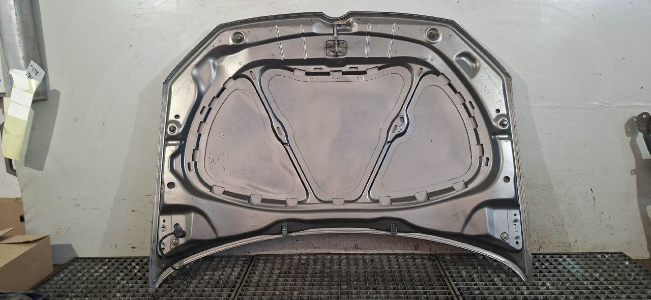 DIJELOVI HAUBA VW POLO > 09-14 6R0823031G