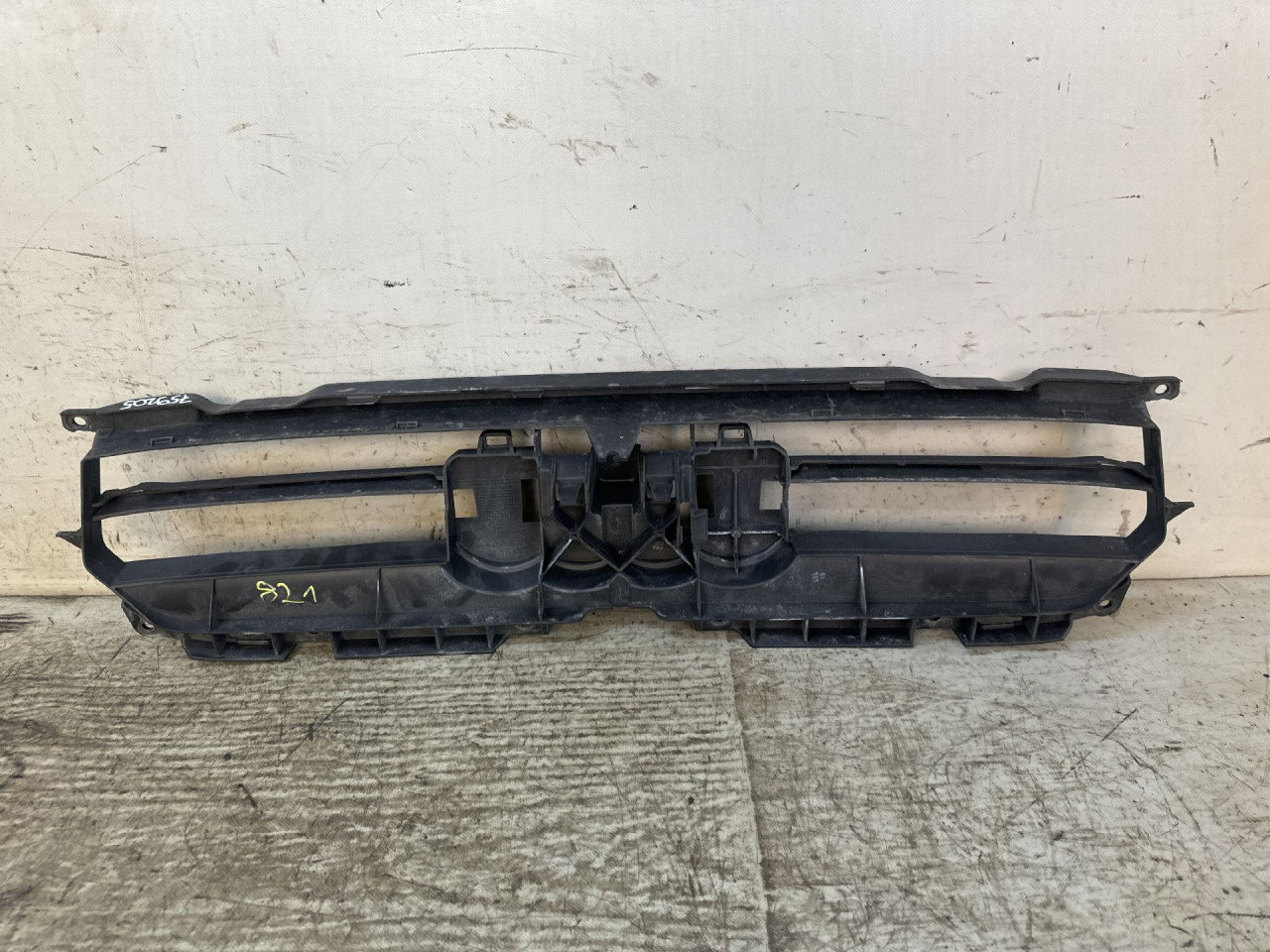 PLASTIKA BRANIKA AUDI A4 (B8) > 12-15 8K0807233G