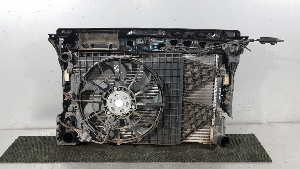 DIJELOVI HLADNJAK VODE VW POLO > 09-14 6R0121253