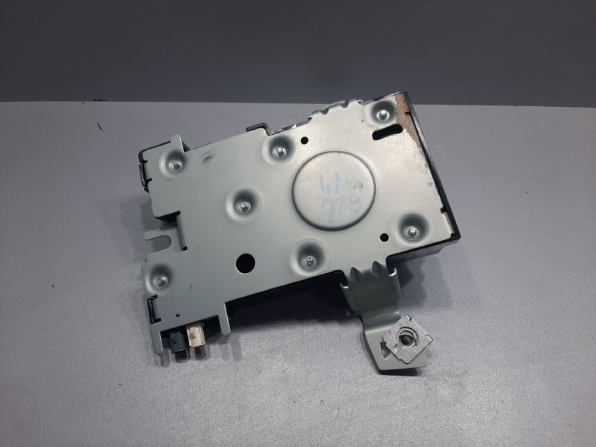 DIJELOVI ANTENA AUDI A3 > 08-12 8P4035225D