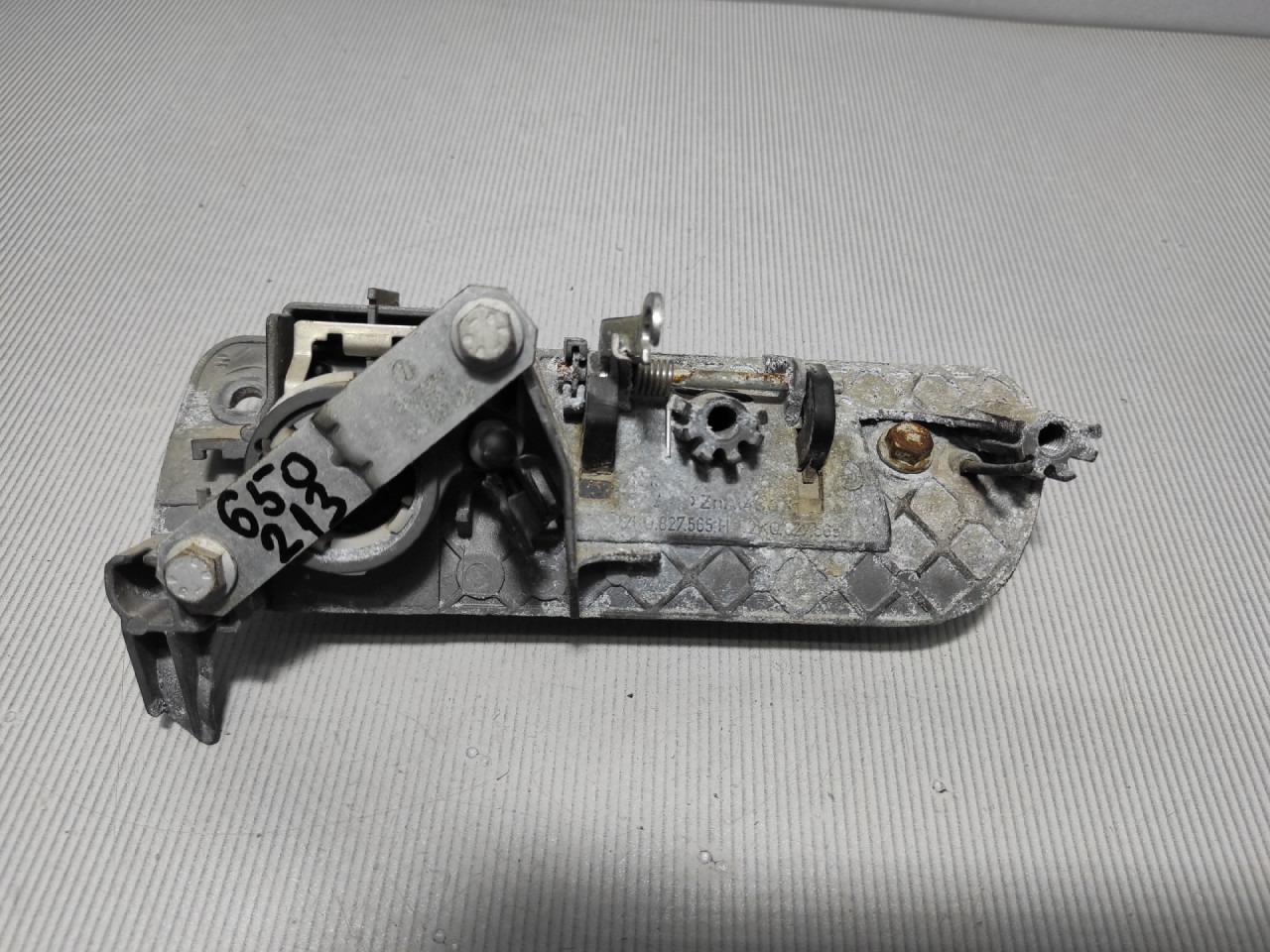 DIJELOVI RUCKA GEPEKA VW CADDY > 15-20 2K0827565H
