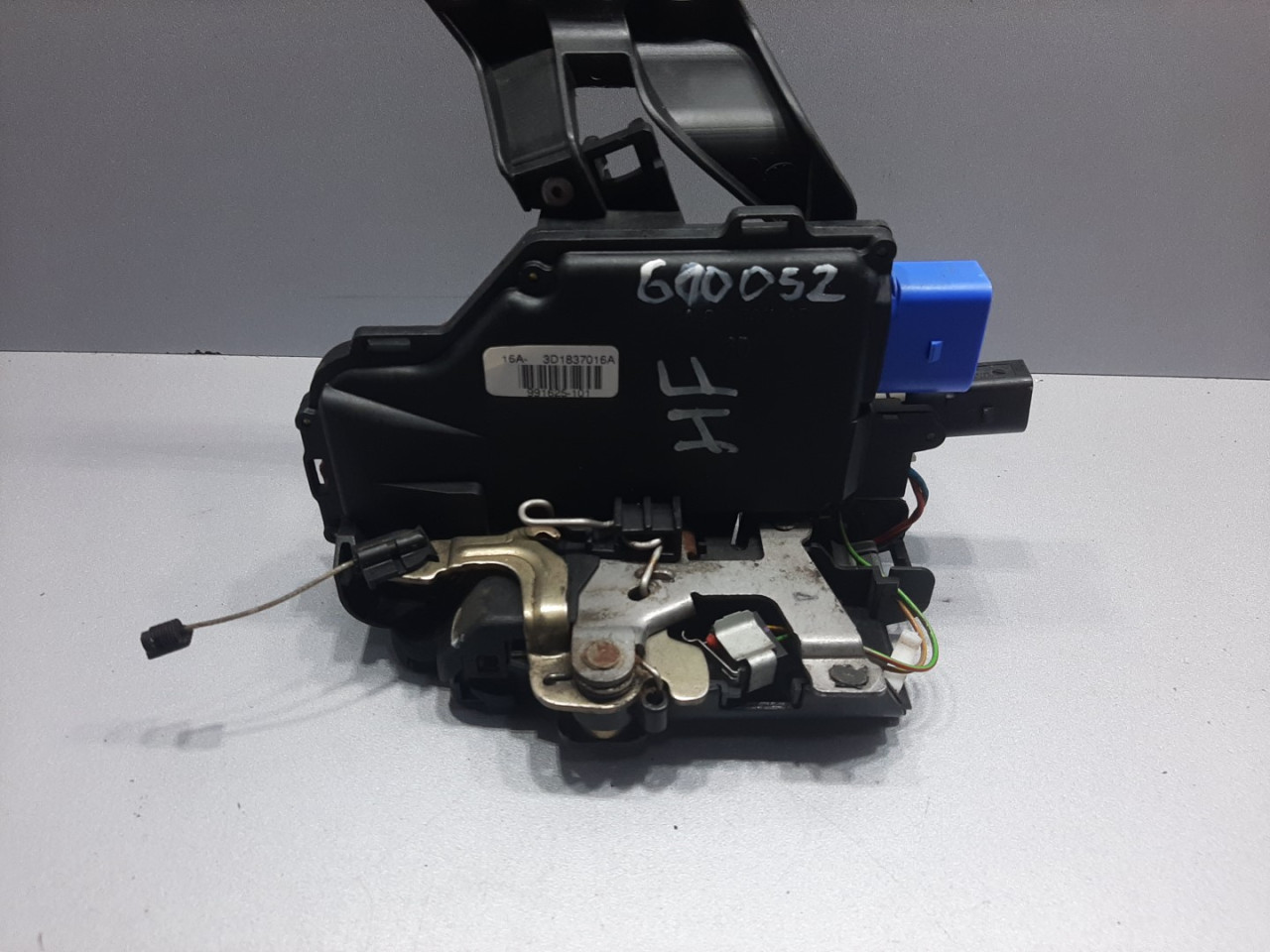 DIJELOVI BRAVA VRATA VW TOUAREG > 02-06 3D1837016A