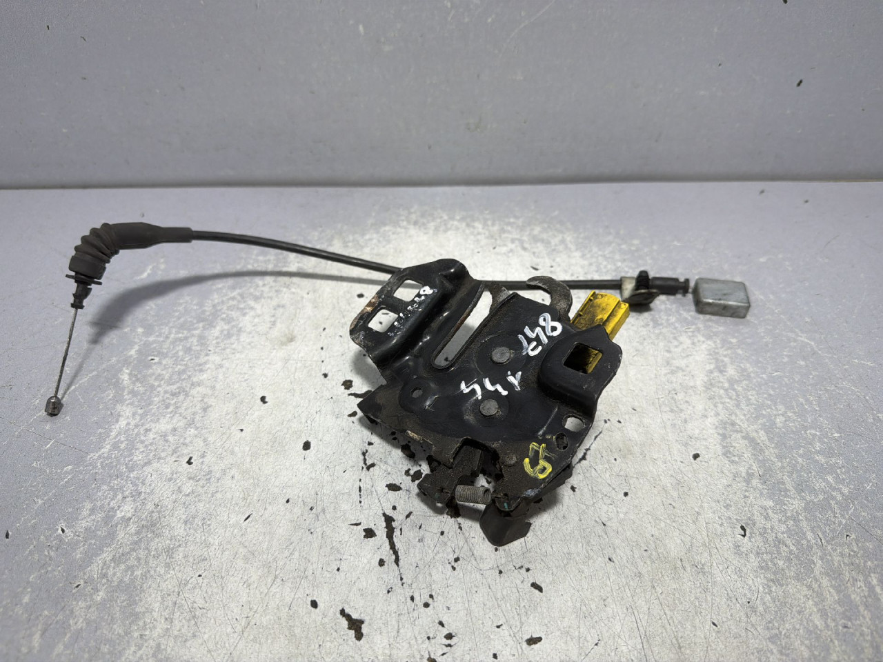 DIJELOVI BRAVA HAUBE FORD MONDEO > 14-19 2.0 2322013