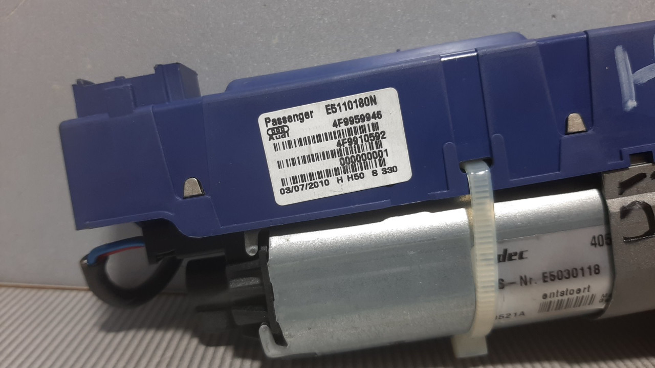 DIJELOVI MOTORIC GEPEKA AUDI Q7 > 06-09 4F9959946