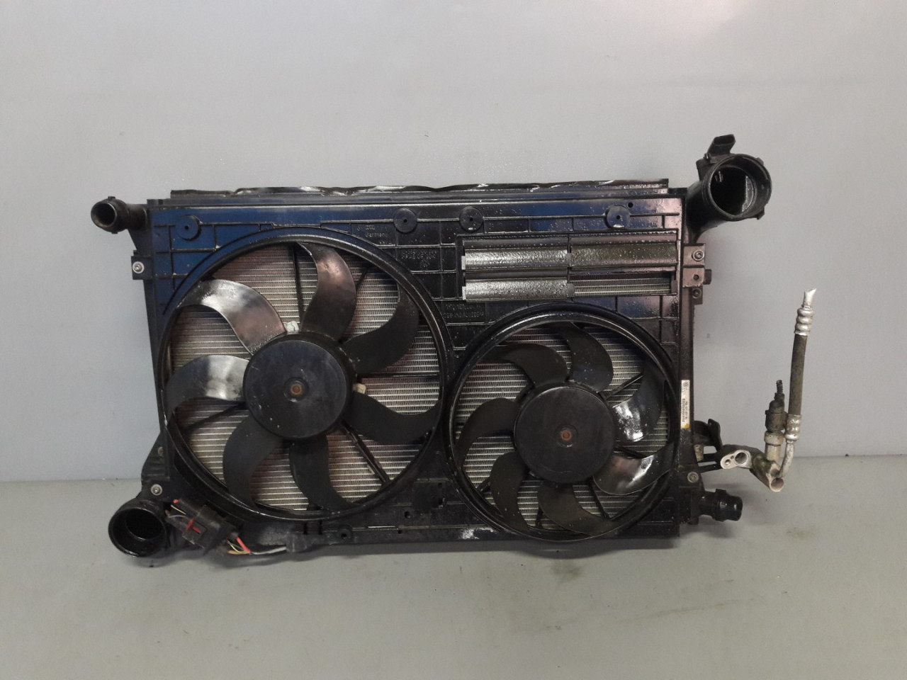 HLADNJAK VODE VW CADDY > 03-10 1K0121251BL 1K0121251BL