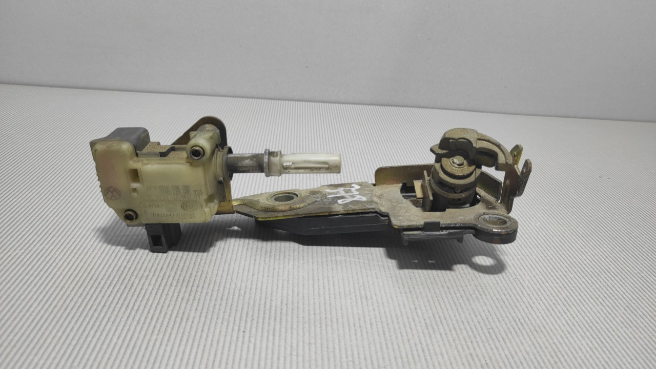 DIJELOVI BRAVA GEPEKA VW PASSAT B5 > 00-05 3B9827297A