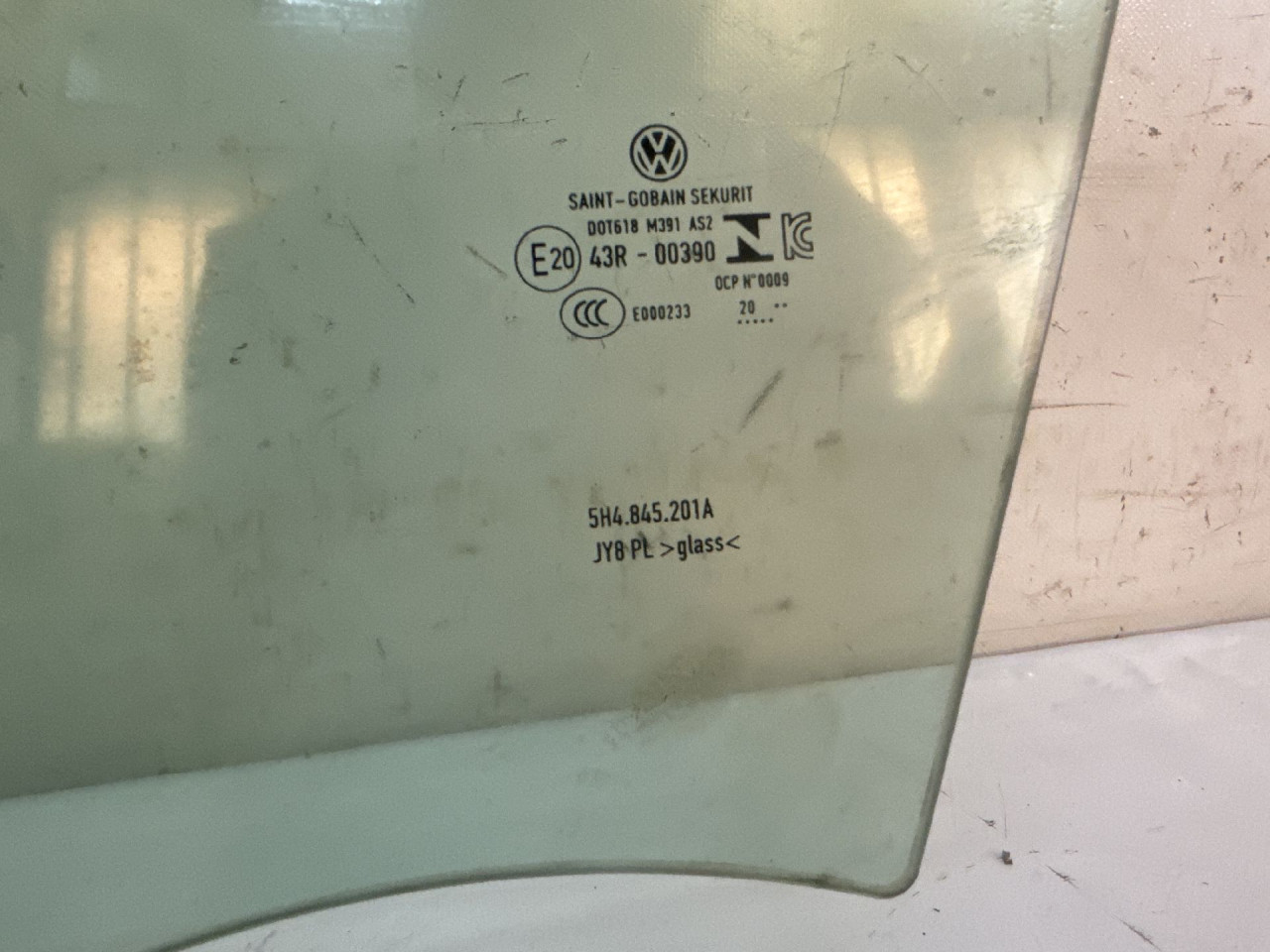 DIJELOVI STAKLO VW GOLF 8 > 19- 2.0 5H4845201A