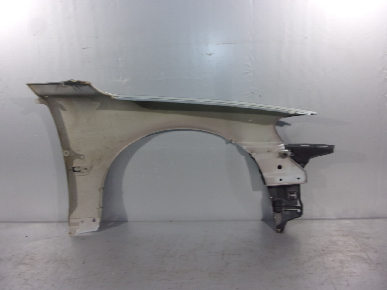 DIJELOVI BLATOBRAN VOLVO S70/V70 > 00-04 VV042011