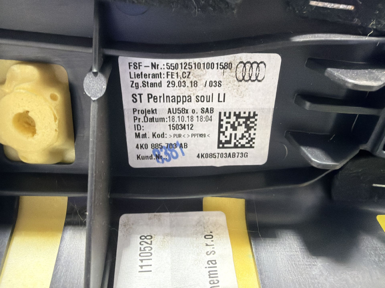 DIJELOVI PLASTIKA AUDI A6 4K > 18- 3.0 4K0885703AB
