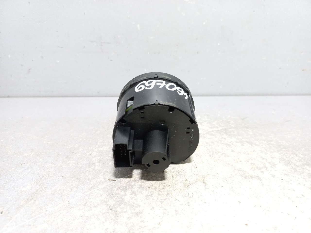 DIJELOVI PREKIDACI SVJETLA VW PASSAT B6 > 05-10 1K0941431M