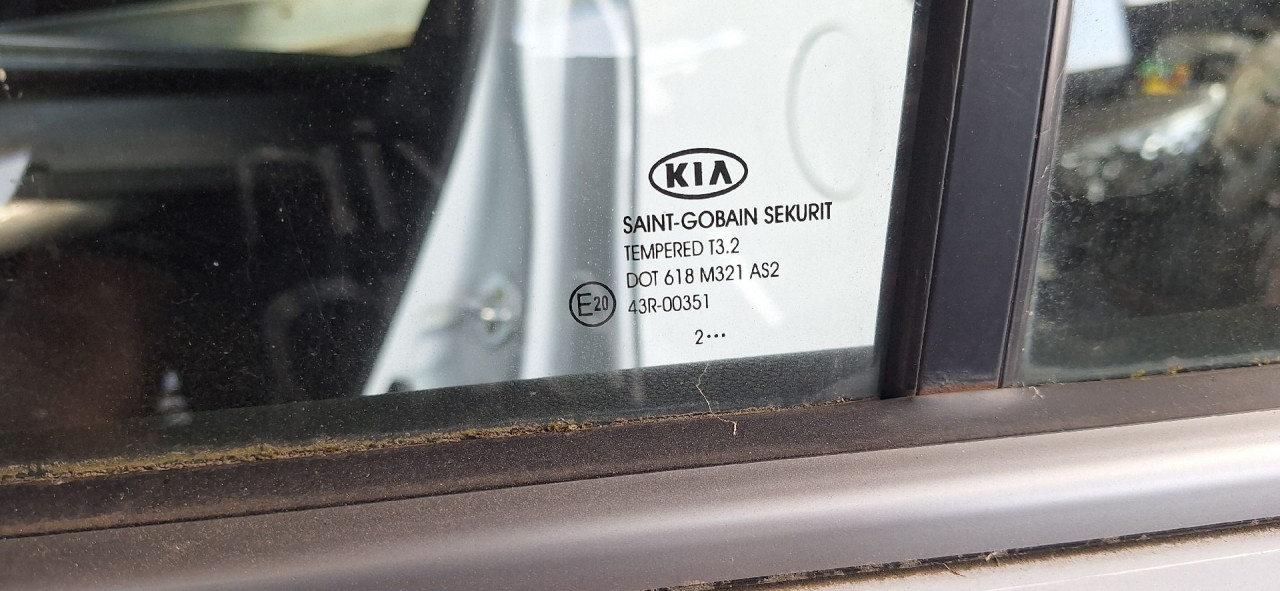 DIJELOVI STAKLO KIA SPORTAGE > 11-15 1.7