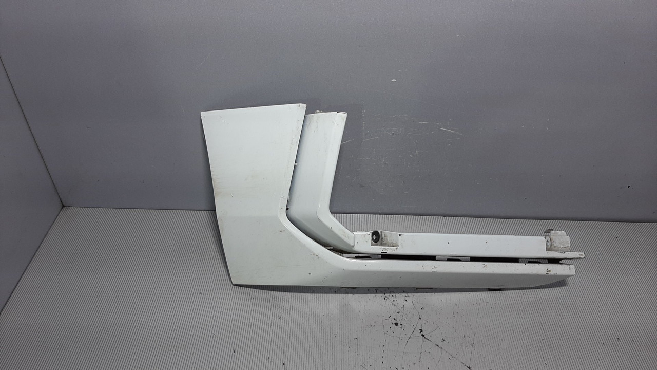 DESNI DIO BRANIKA VW TIGUAN > 16-20 5NA853212C