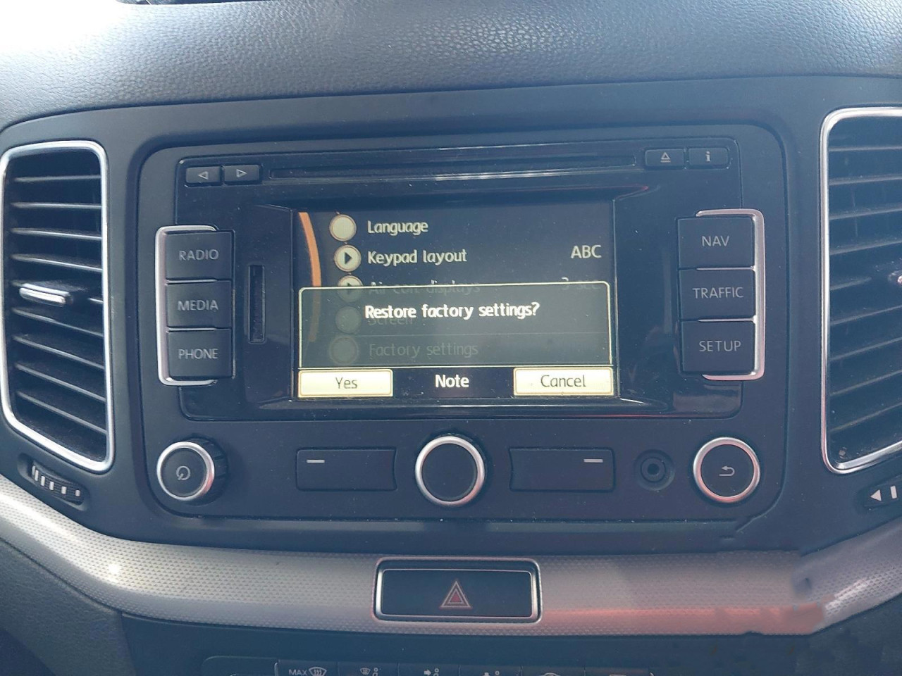 DIJELOVI VW SHARAN 2.0 DIZEL 125KW MJENJAC MOTOR CFGB 2012