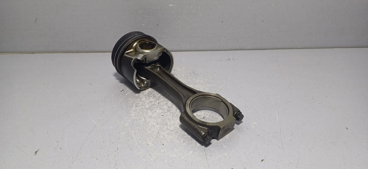 DIJELOVI KLIPNJACA VW PASSAT B7 > 10-14 BHS038J