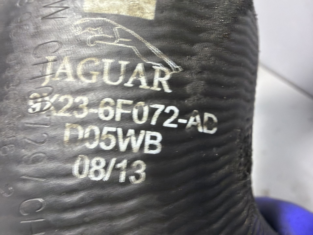 DIJELOVI CRIJEVO JAGUAR XF (X250) > 08-15 3.0 AW9Q6C661AB