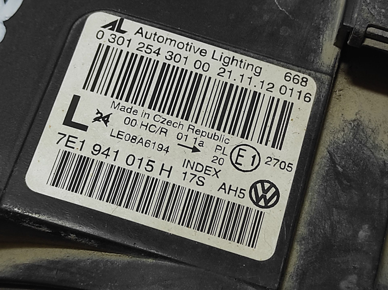 DIJELOVI FAR VW T5 > 09-15 7E1941015H