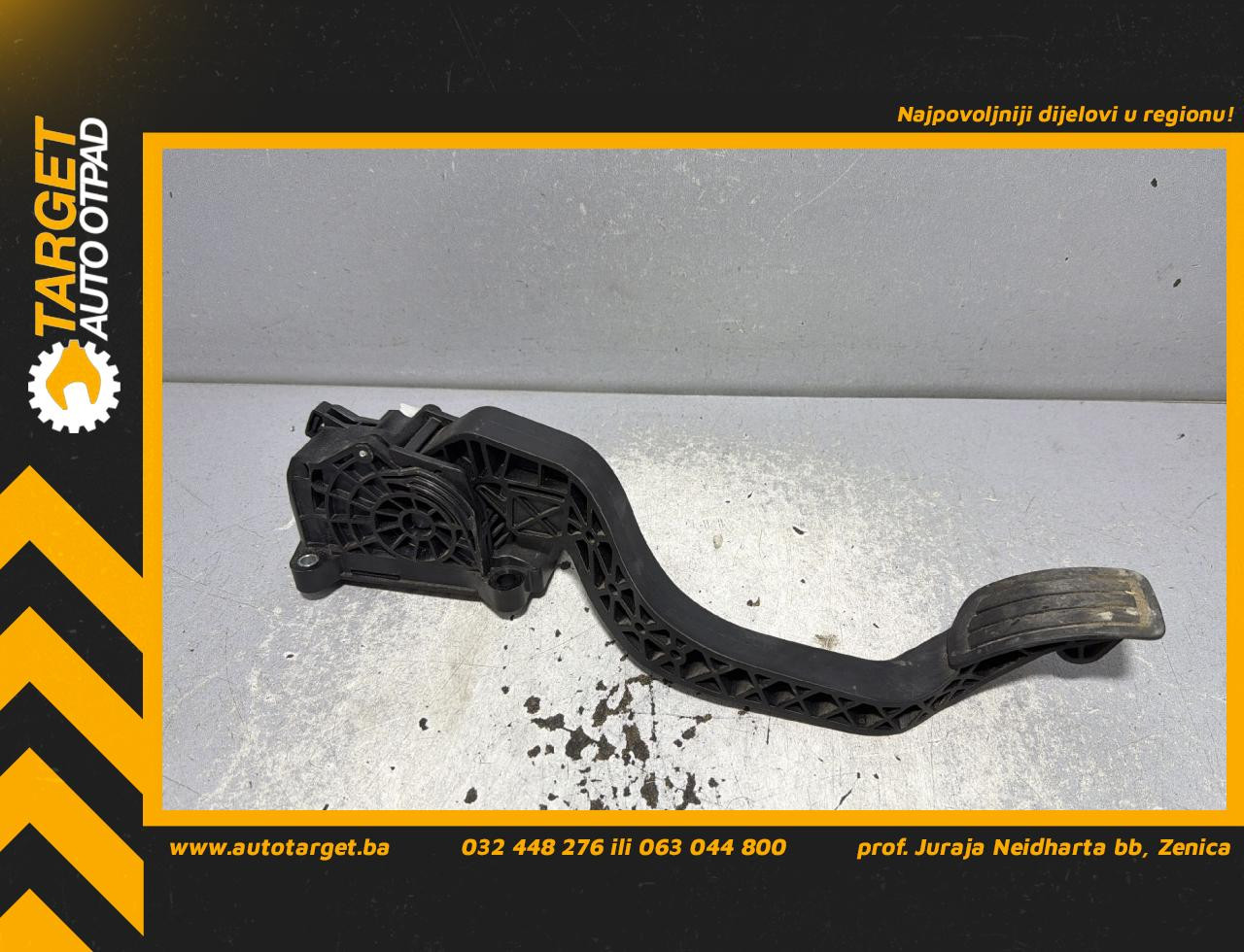 DIJELOVI PAPUCICA GASA PEUGEOT 308 > 13-17 2.0 9674829580