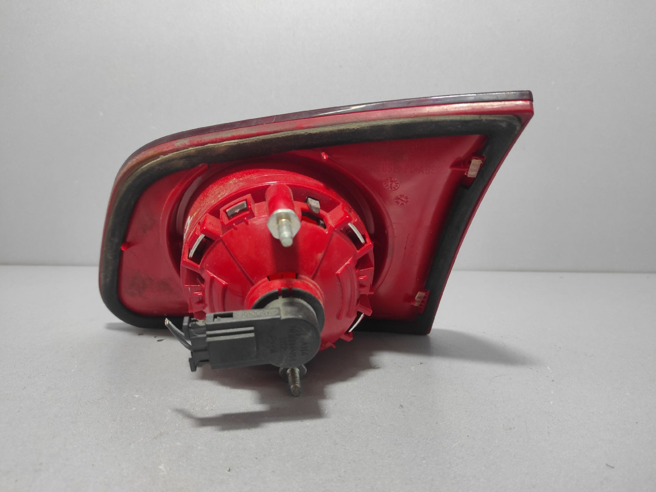 STOP SVJETLO VW PASSAT B6 > 05-10 3C9945093