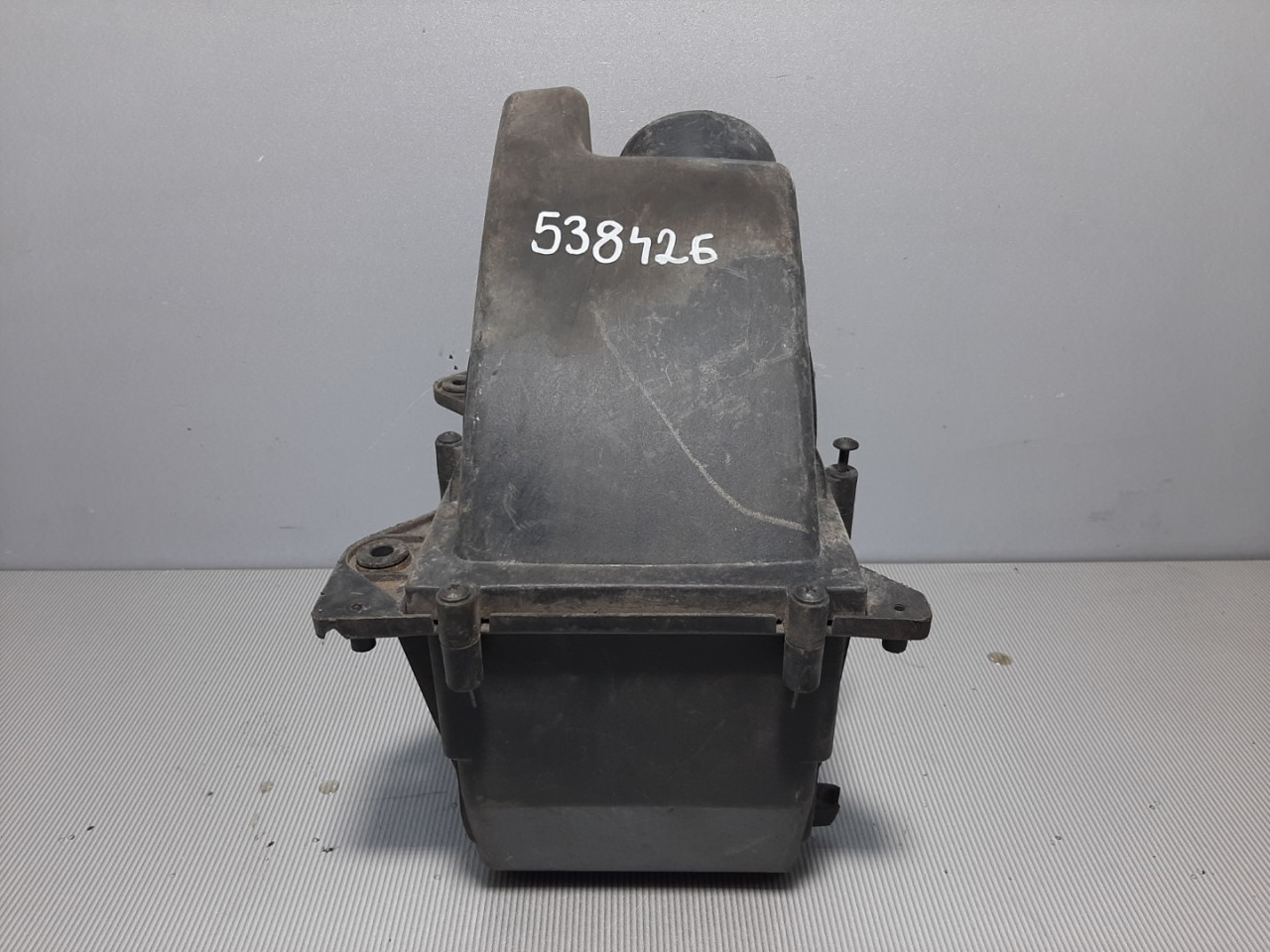 KUCISTE FILTERA ZRAKA RENAULT LAGUNA > 94-01 7700869