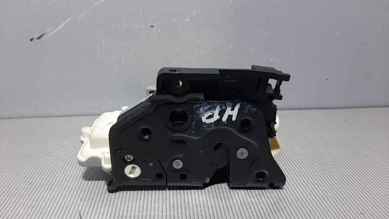 DIJELOVI BRAVA VRATA AUDI Q7 > 06-09 3C4839016A