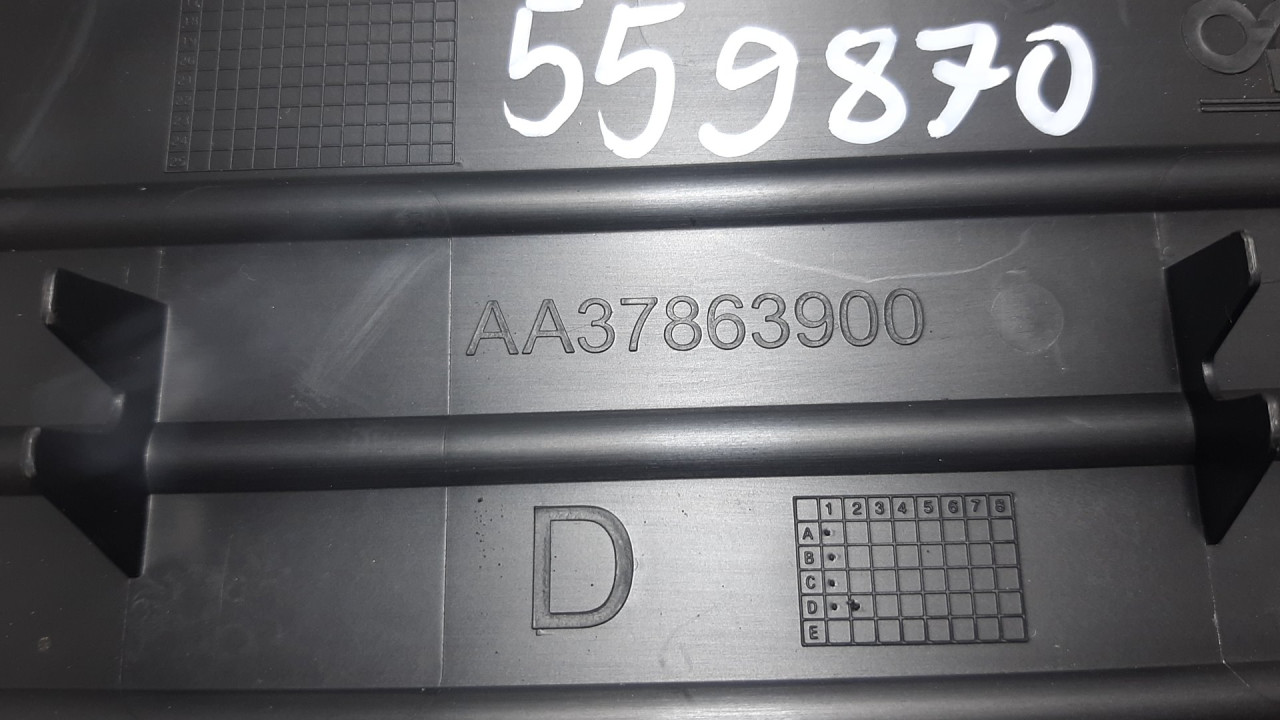 PLASTIKA BRANIKA PEUGEOT 3008 > 13-16 AA37863900