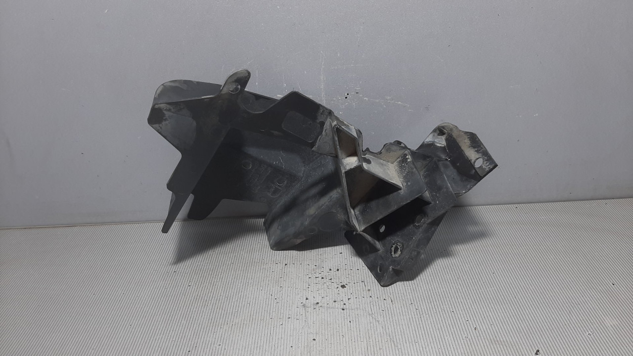 PLASTIKA BRANIKA VW AMAROK > 11-16 2H0121330